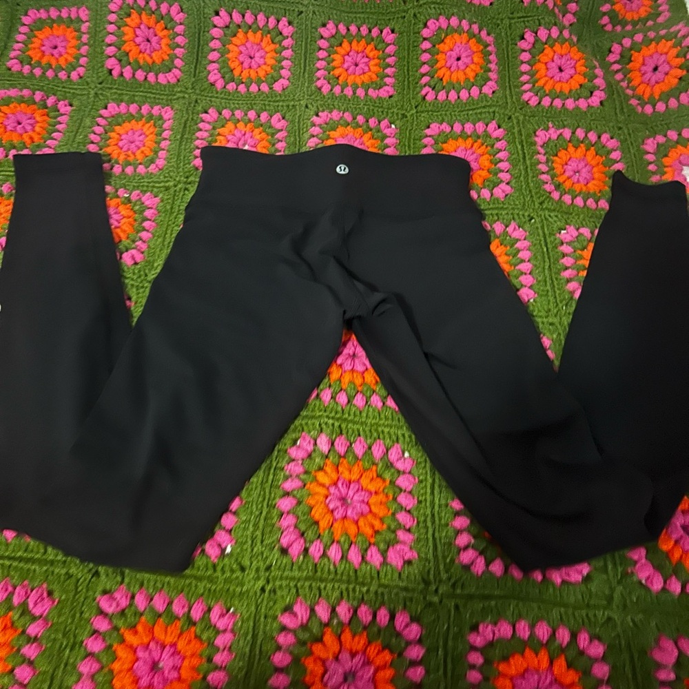 Lululemon - Picture 3 of 6